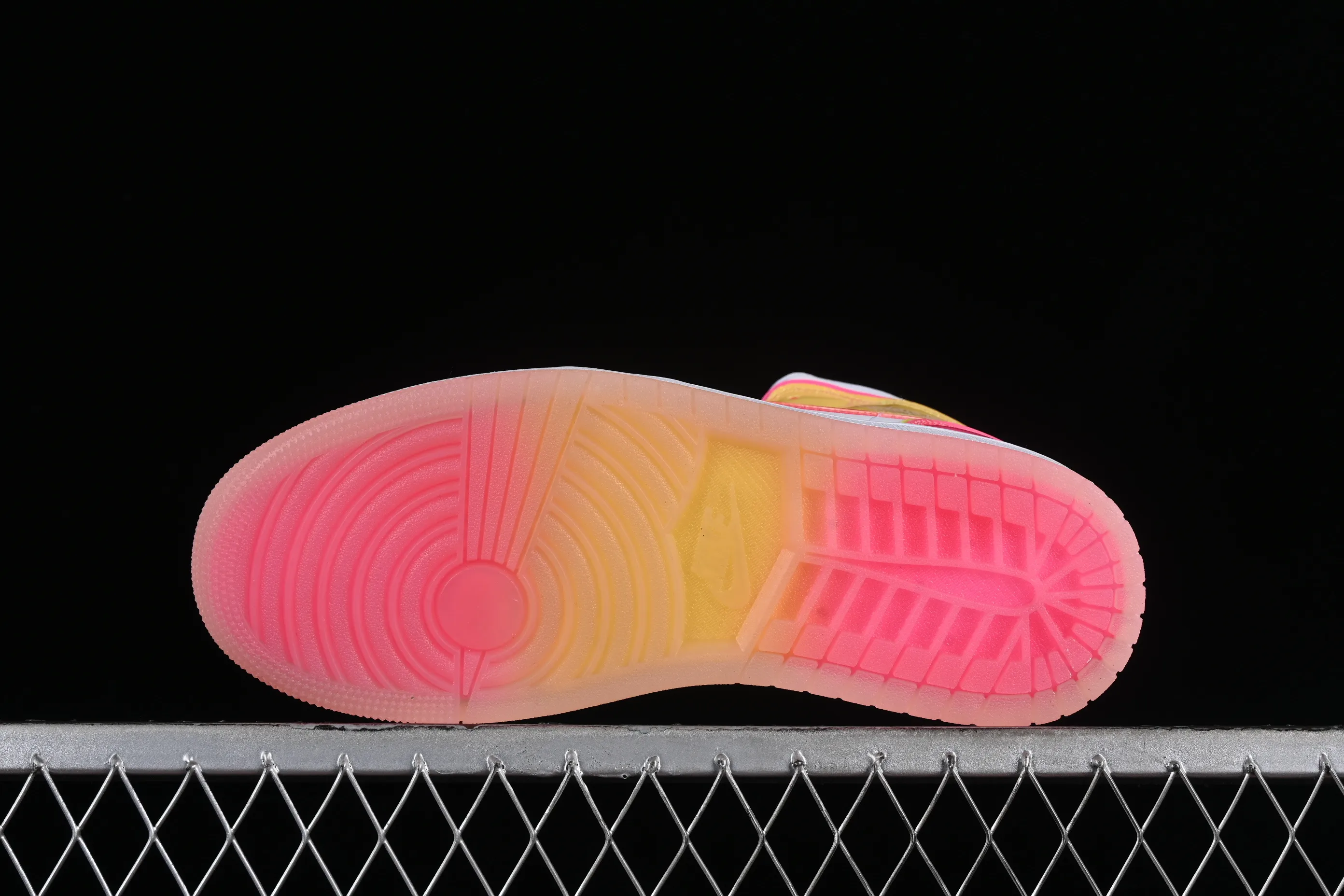 All Categories Air Jordan Jordan Series Basketball Shoes Air Jordan 1 Mid Air Jordan 1 Mid AJ1 Joe 1 Jelly Candy China Cultural Leisure Sneakers CV4611-100